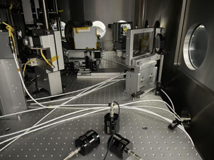 太瓦级高功率激光系统隔振平台